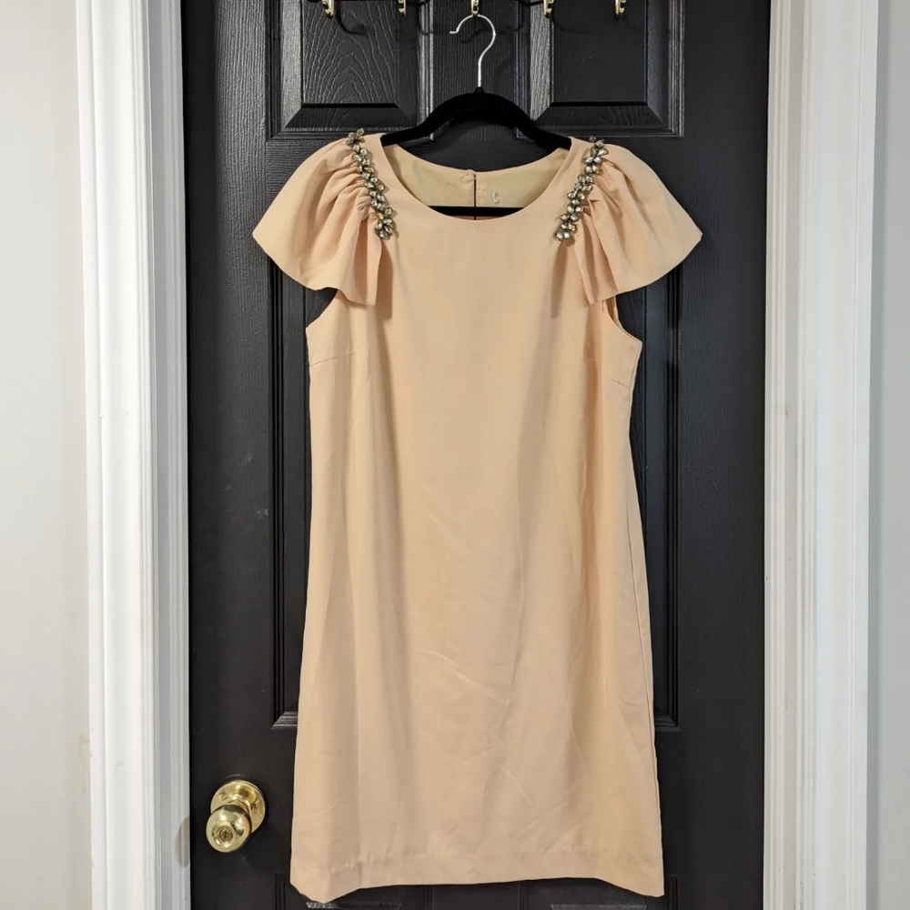 Dress with shoulder jewel details